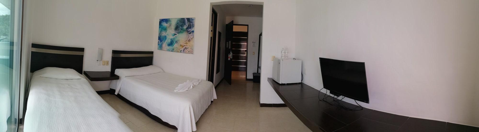Hotel Plaza Playa Плая-дель-Кармен Экстерьер фото