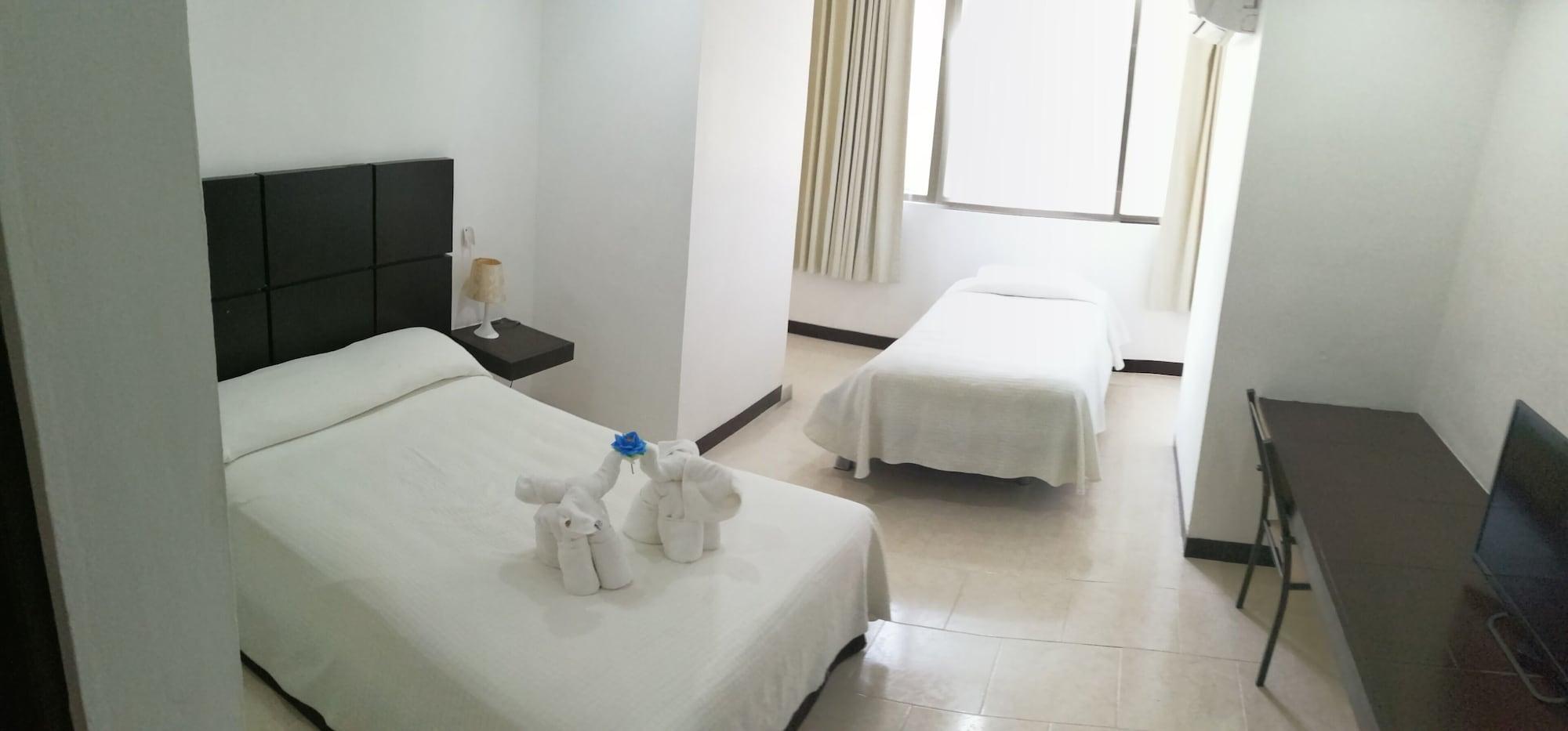 Hotel Plaza Playa Плая-дель-Кармен Экстерьер фото