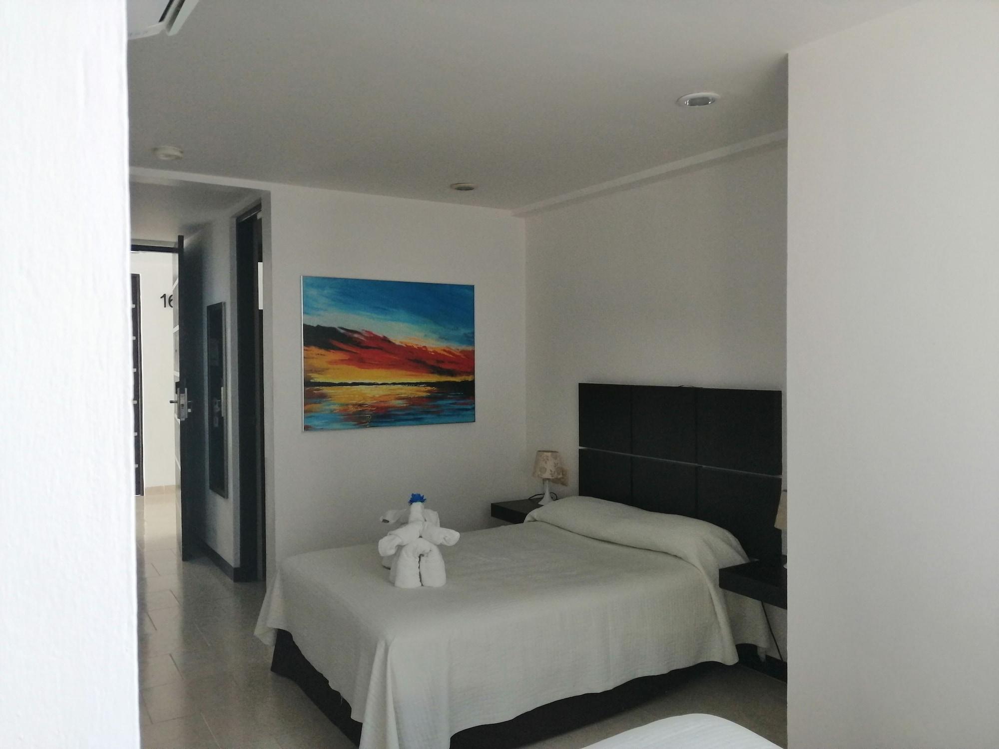 Hotel Plaza Playa Плая-дель-Кармен Экстерьер фото