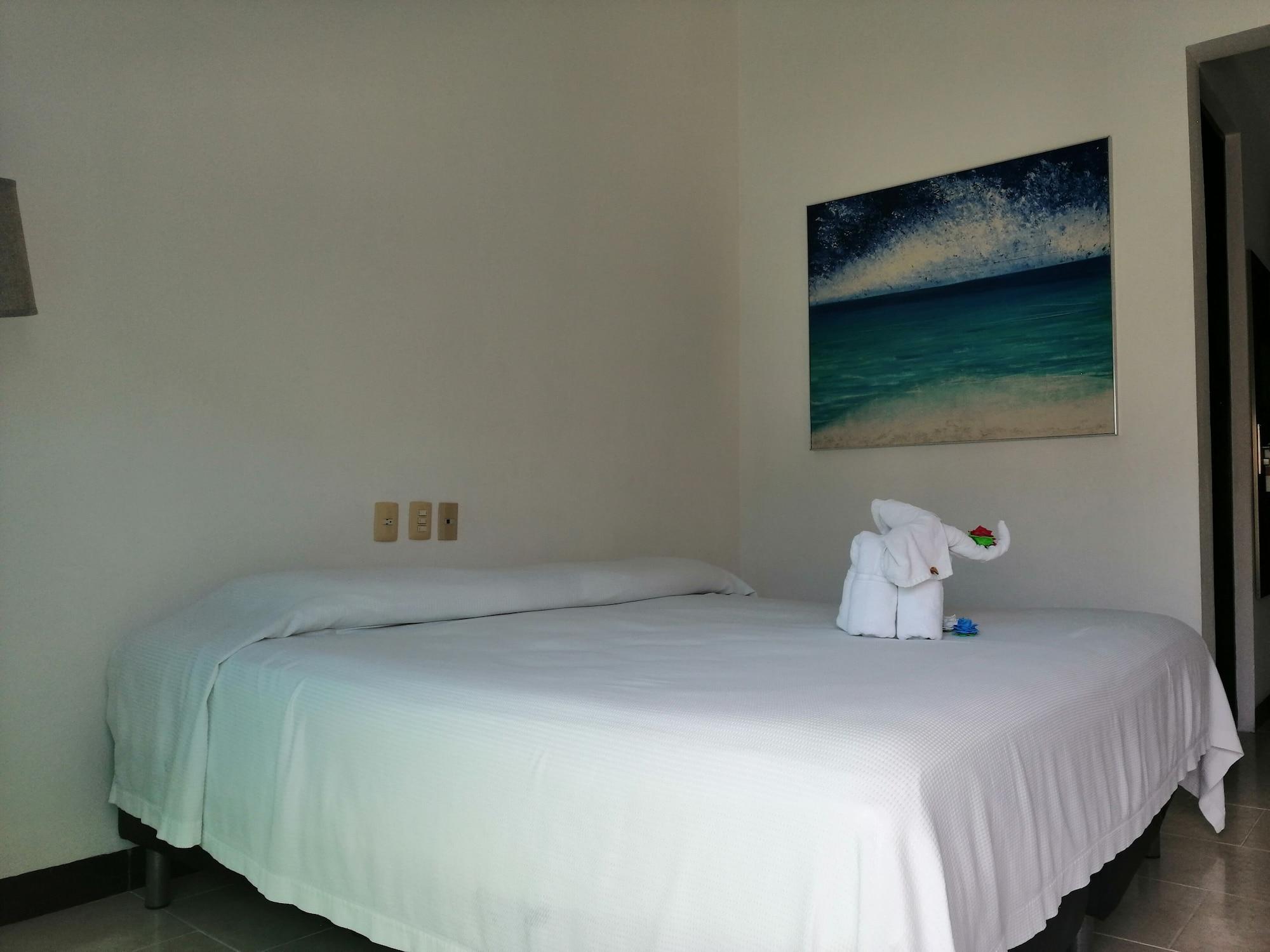Hotel Plaza Playa Плая-дель-Кармен Экстерьер фото
