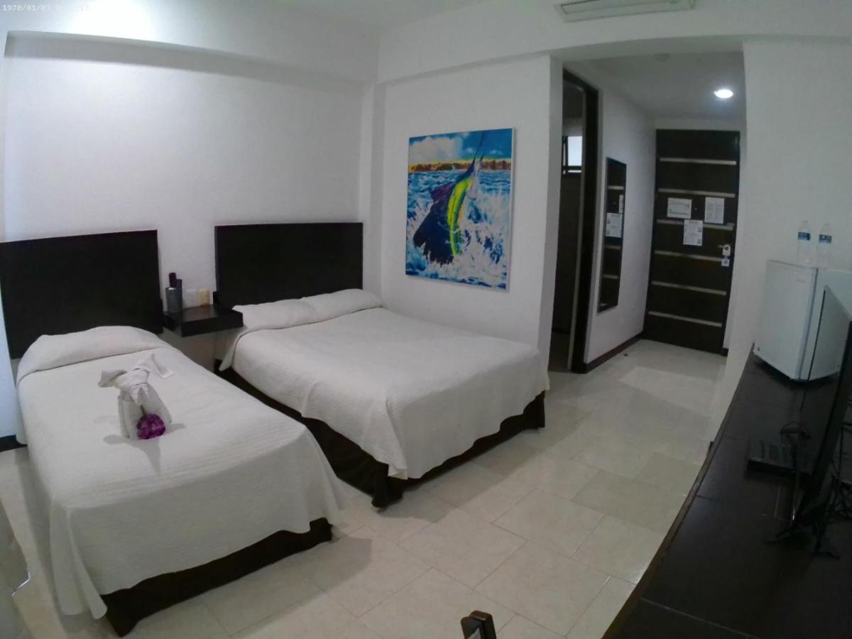 Hotel Plaza Playa Плая-дель-Кармен Экстерьер фото