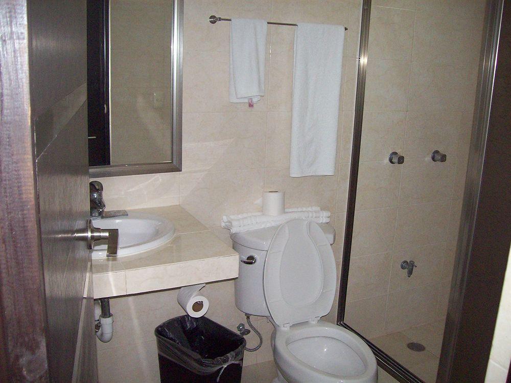Hotel Plaza Playa Плая-дель-Кармен Экстерьер фото