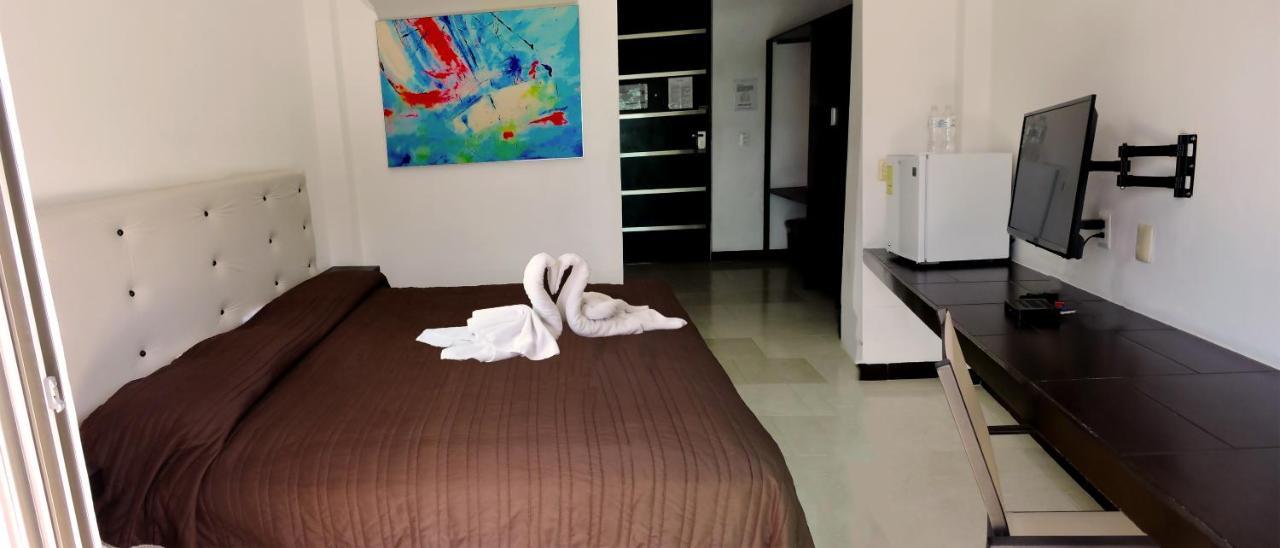 Hotel Plaza Playa Плая-дель-Кармен Экстерьер фото